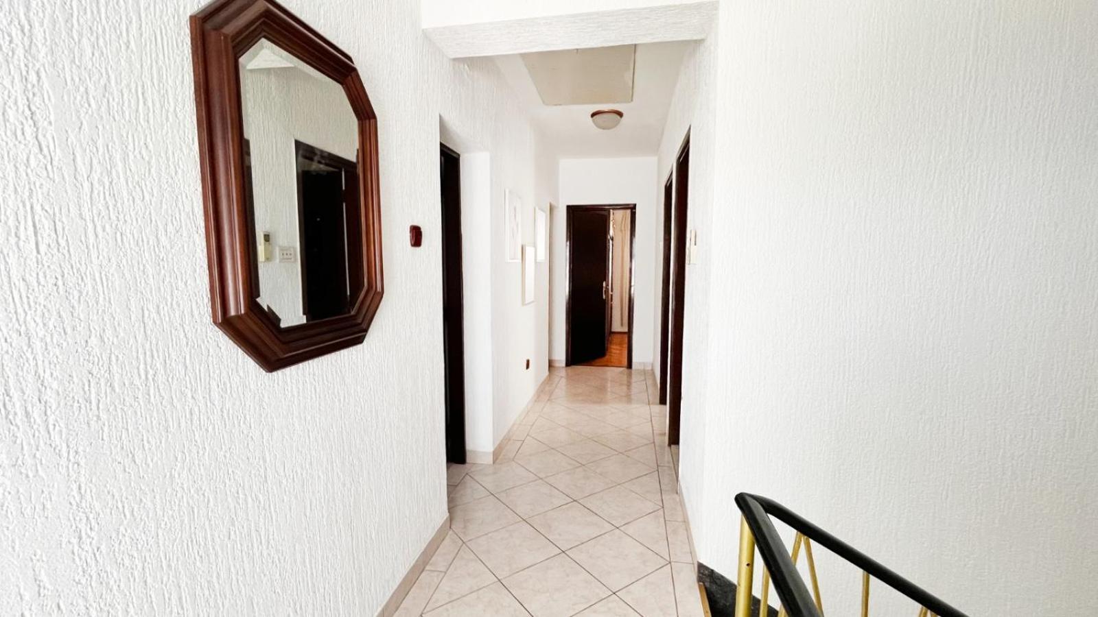 Vuke Apartment